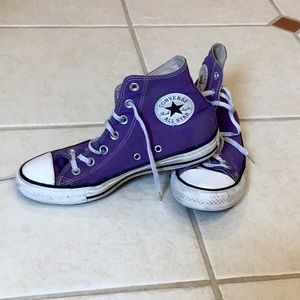 Purple size women’s 7 Converse